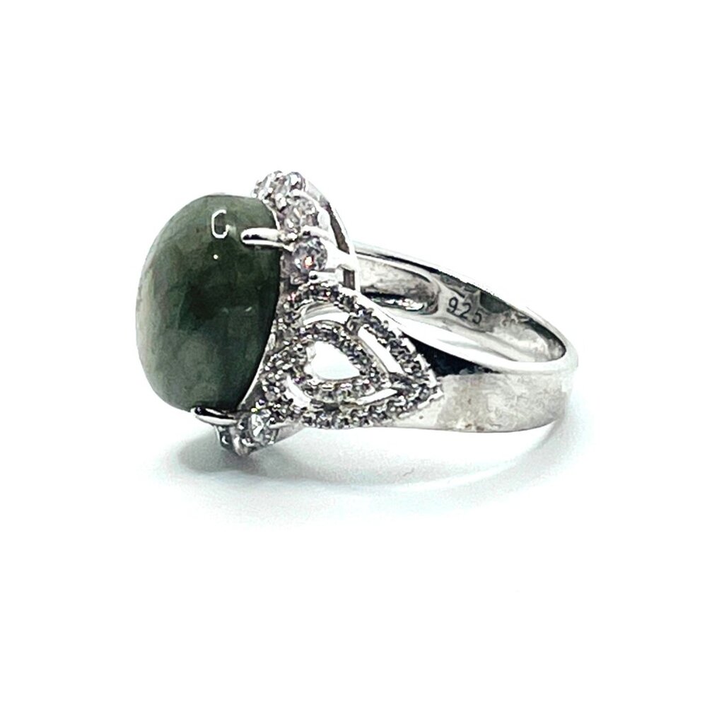NWOT, Beautiful Labradorite stone on a 925 sterling silver band, size 7 - Picture 6 of 7